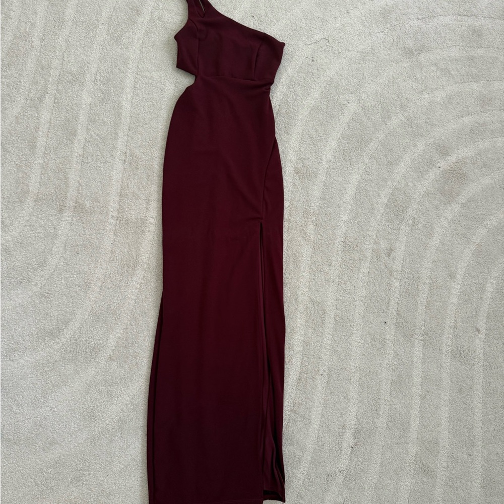 Lulu's Red Asymmetrical One-Shoulder Gown for Weddings